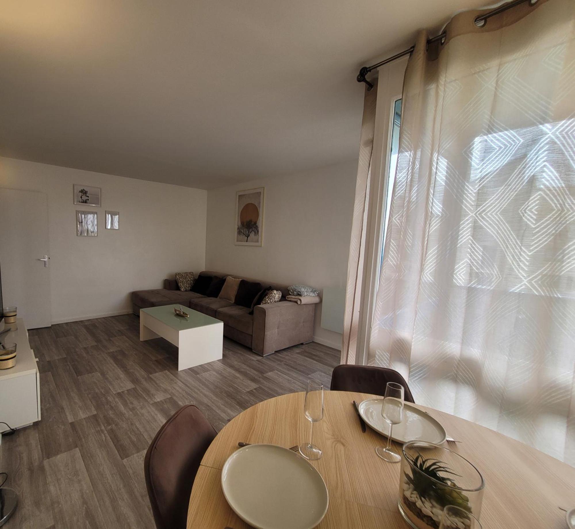 Ferienwohnung Parisian Retreat Pour 5 Personnes - 12 Min De Paris - Proche Gare Deuil-la-Barre Exterior foto